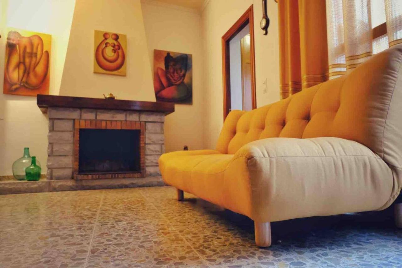 Casa Rural “Ca Robert” Callosa de Ensarriá Kültér fotó